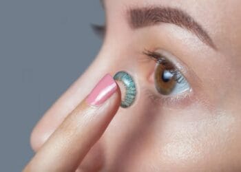 لنز رنگی سالانه